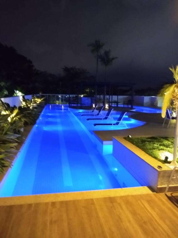 Apartamento Enseada กัวรูจา ภายนอก รูปภาพ