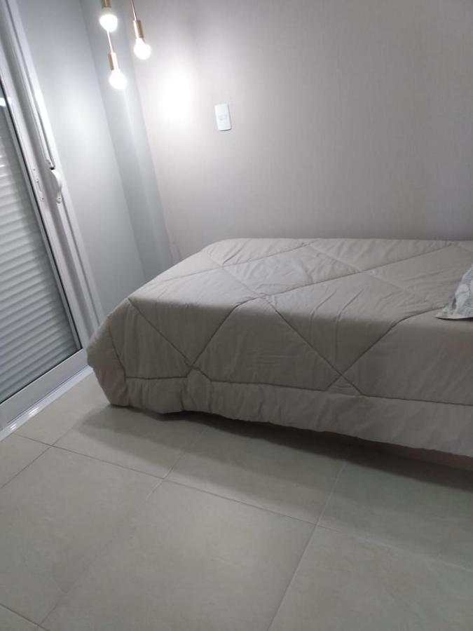 Apartamento Enseada กัวรูจา ภายนอก รูปภาพ